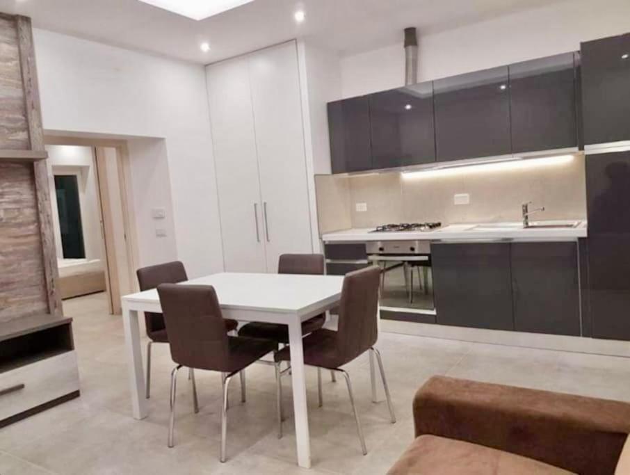 Appartamento Moderno A 15 Minuti Dal Centro Di Roma Exterior foto